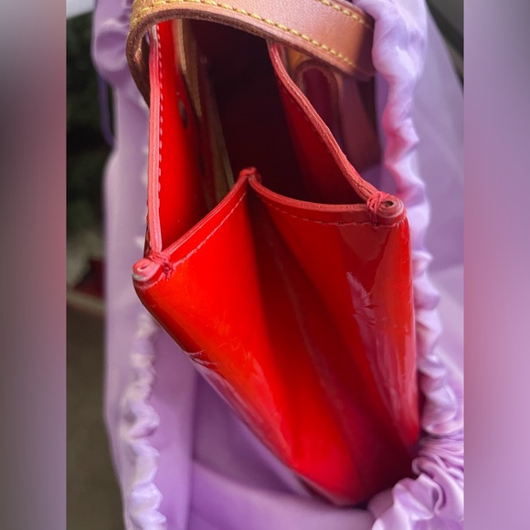 Louis Vuitton Monogram Vernis Reade PM - Picture 10 of 15